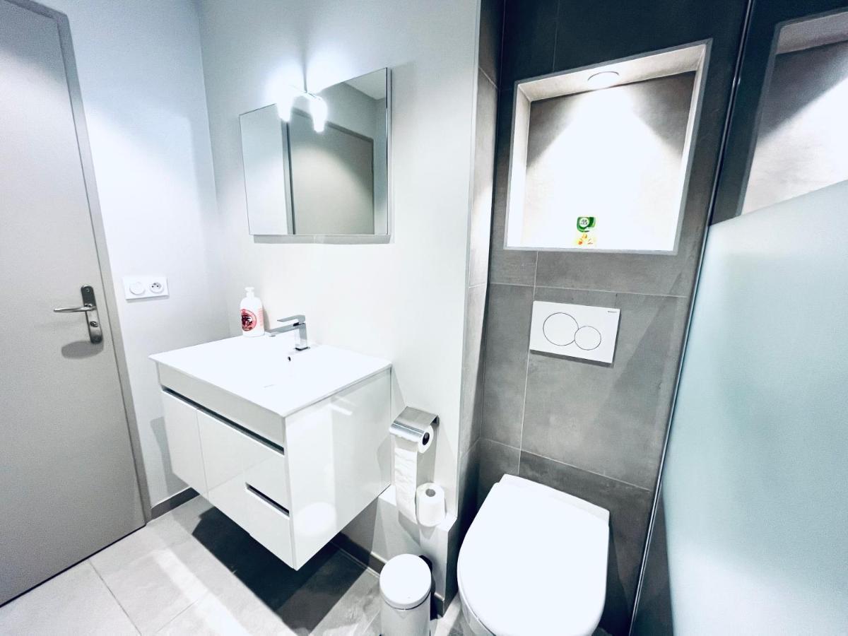 Le White Cosy A 5 Minutes Du Lac Avec Parking Privatif Gratuit Annecy Kültér fotó
